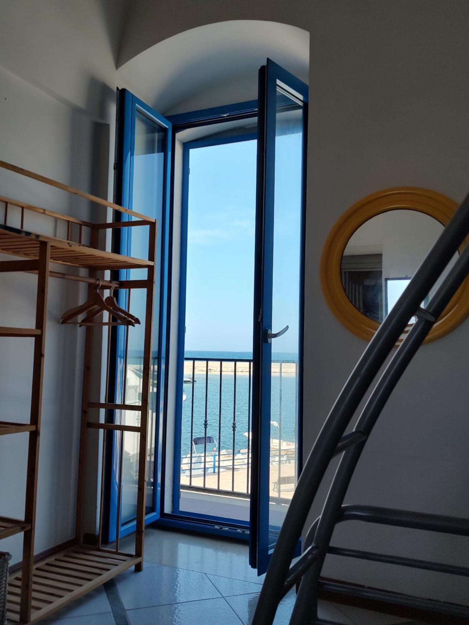 Fronte Del Mare - Seafront Terrace Villa Виланова ди Остуни Екстериор снимка